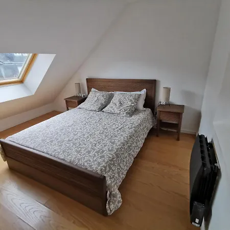 Apartment Up & Down By Beds76 *