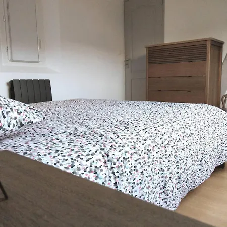 Up & Down By Beds76 Apartment