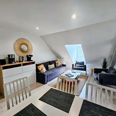 Up & Down By Beds76 Rouen