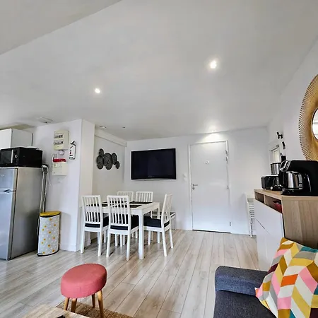 Up & Down By Beds76 Apartman