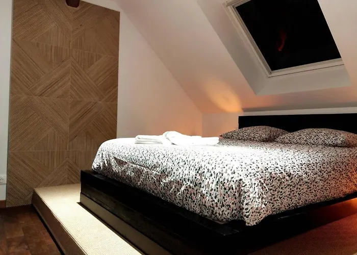 Apartment Up & Down By Beds76