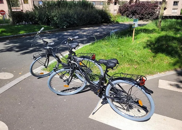 Up & Down By Beds76 Apartment