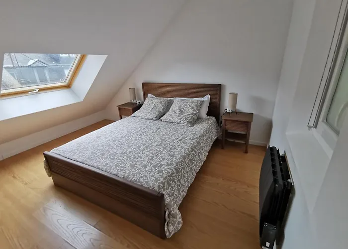 Apartment Up & Down By Beds76 *