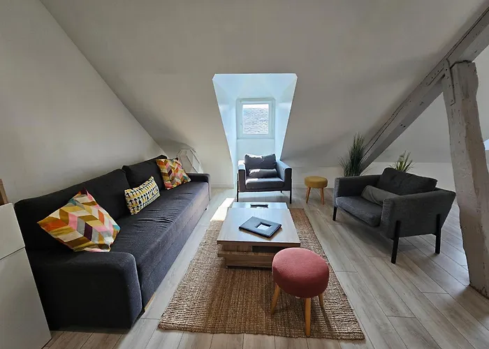 Up & Down By Beds76 Apartment *